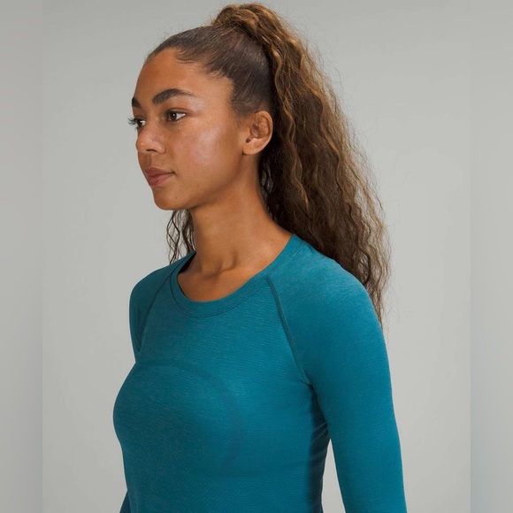🍋Lululemon Teal Swiftly Tech Long Sleeve 2.0 *Race Length Capri/Capture Blue - Picture 8 of 10